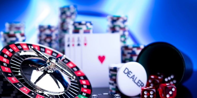 A visual chart explains concepts from the Evaluating risk levels in different casino games guide
