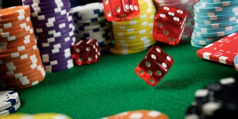 Players can explore multiple game types featuring transparent rules and skilled dealers